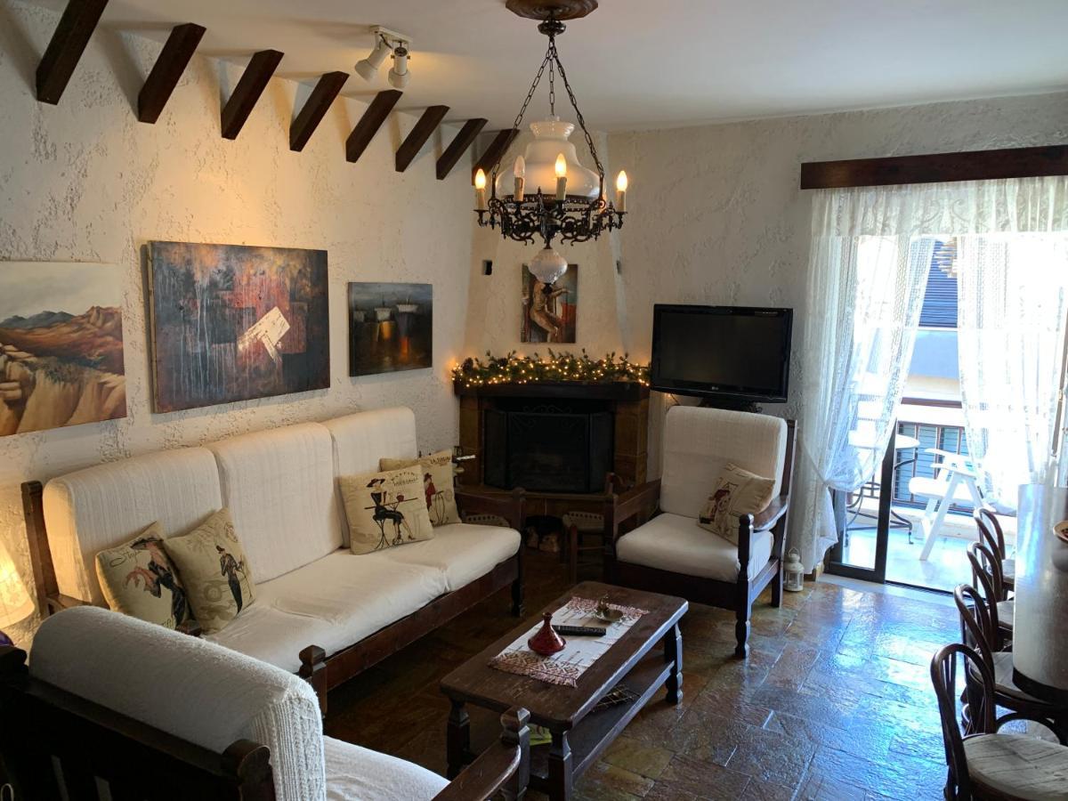 The Rustic Hug Apartman Athén Kültér fotó